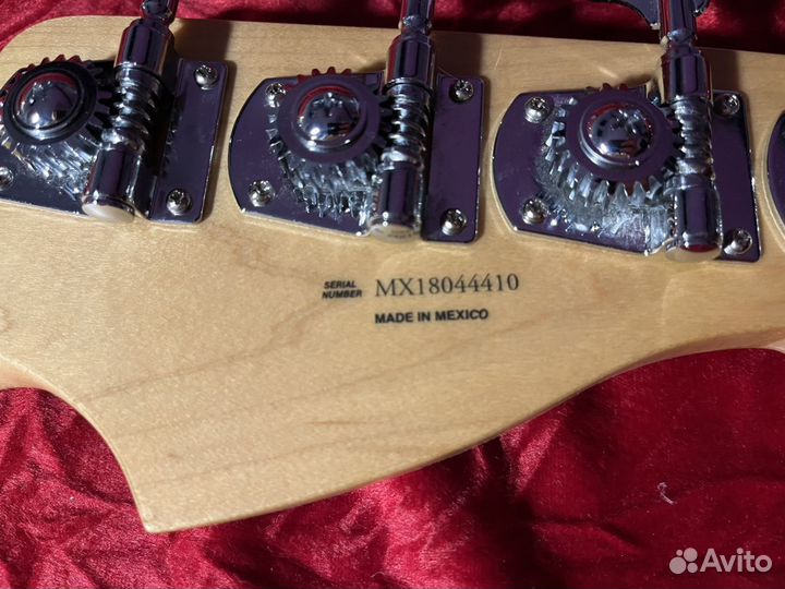 Бас гитара Fender Player Precision Bass LH MN