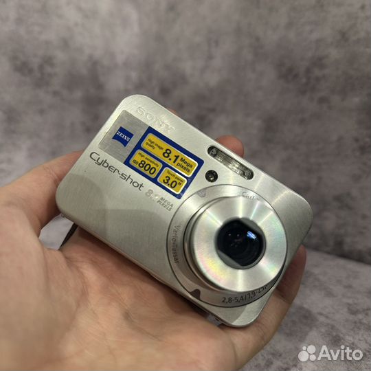 Sony cyber shot dsc N1