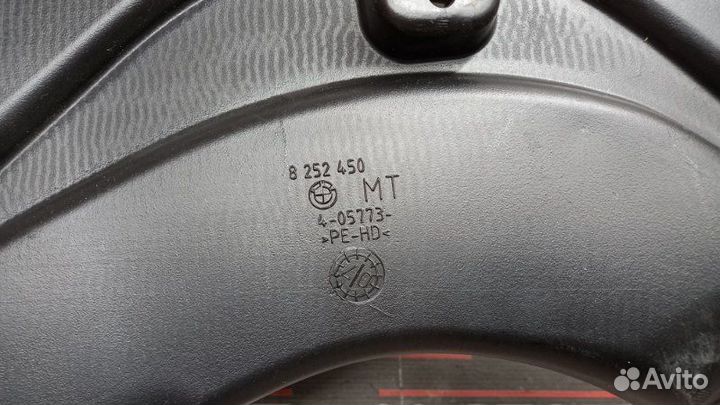 Воздуховод печки передний правый Bmw 7-Series E65