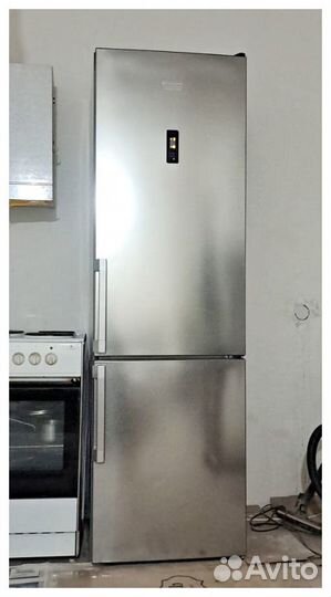 Холодильник ariston