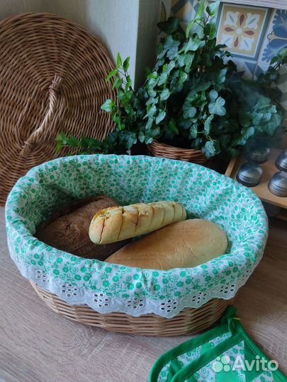 Хлебница плетеная с чехлом