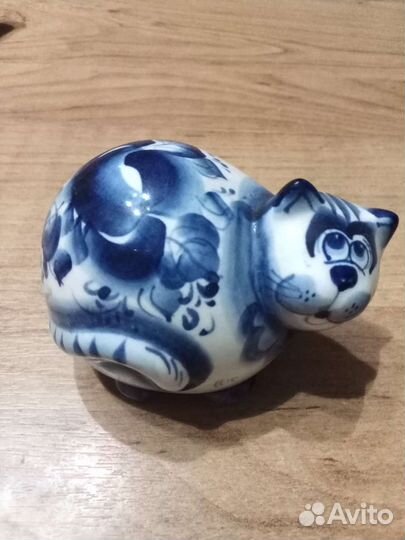 Статуэтки, сувениры