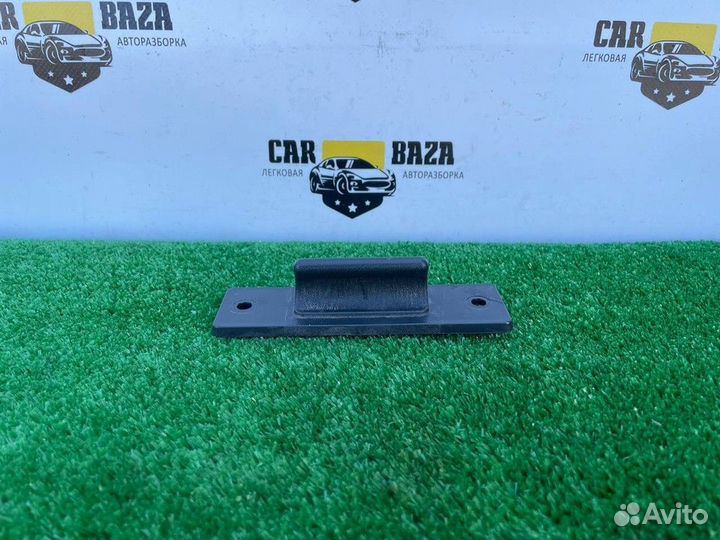 Ручка открывания багажника Nissan Almera