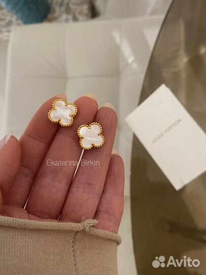 Серьги гвоздики van cleef с перламутром