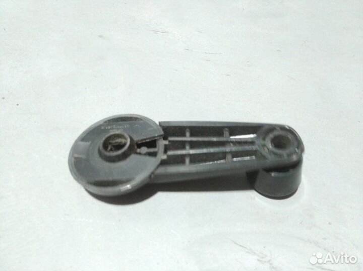 Ручка стеклоподъемника задняя LADA Kalina 11193
