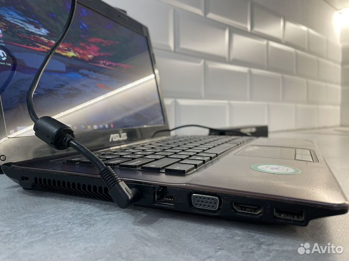 Ноутбук Asus на i5