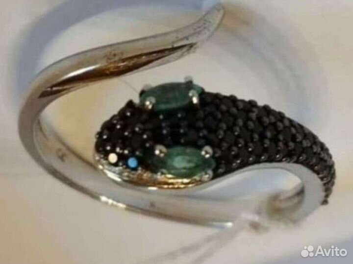 Серебряное кольцо 