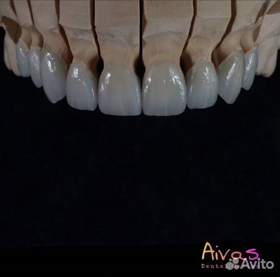 Зубной техник керамист