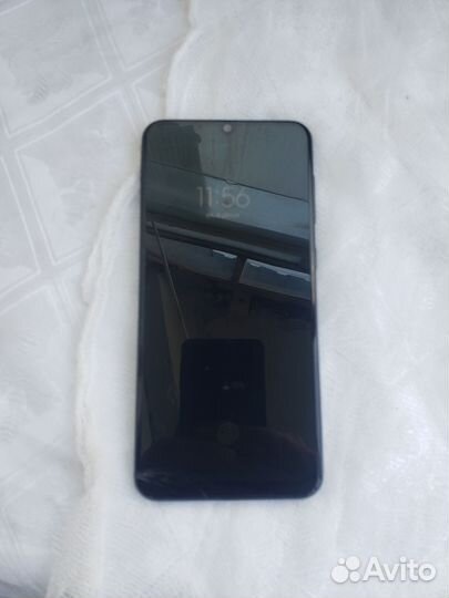 Samsung Galaxy A50, 4/64 ГБ