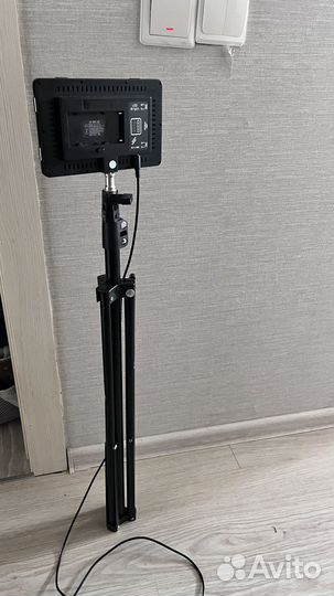 Светодиодная панель осветитель DC-520J