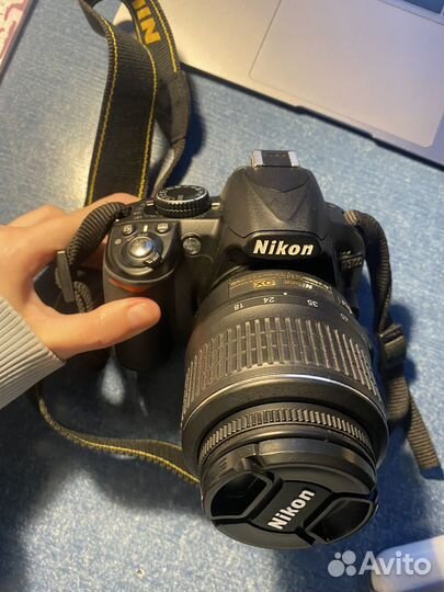 Nikon D3100 Зеркальный фотоаппарат