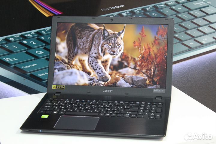 Чёрный ноутбук Acer Aspire E5