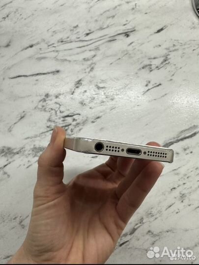 iPhone 5S, 16 ГБ