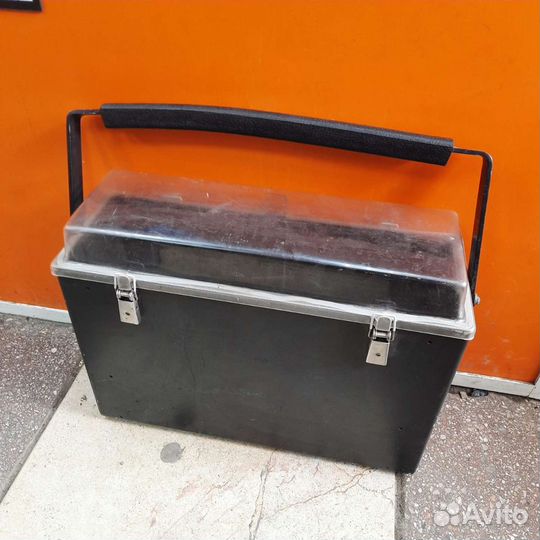 Рыболовный ящик