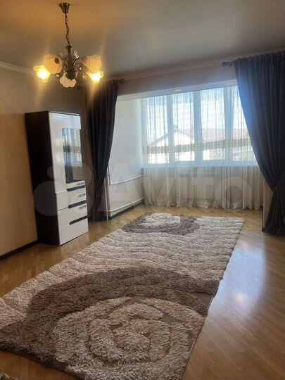 3-к. квартира, 80 м², 7/10 эт.