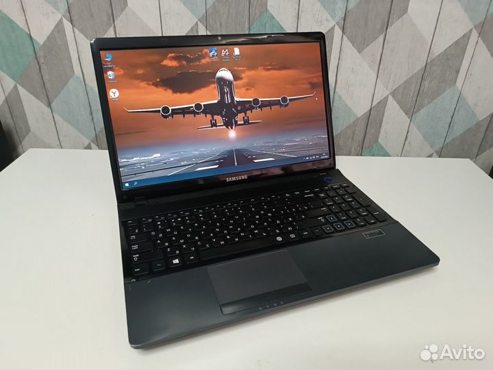 Samsung i7 2670QM/GT620M/16 Гб озу/SSD 240