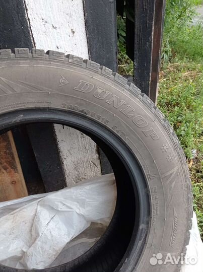 Dunlop SP Winter Ice 02 205/65 R15