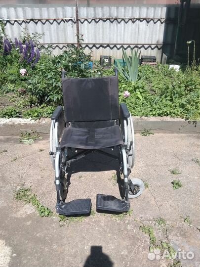 Инвалидная коляска