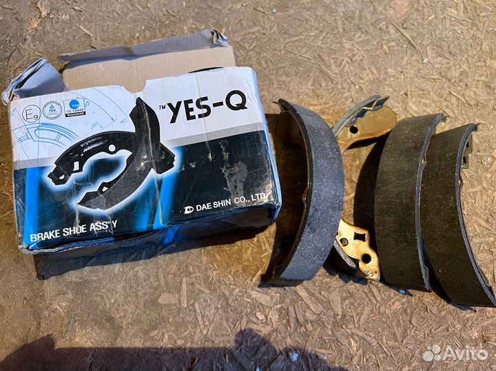 Колодки тормозные барабанные ESA8033