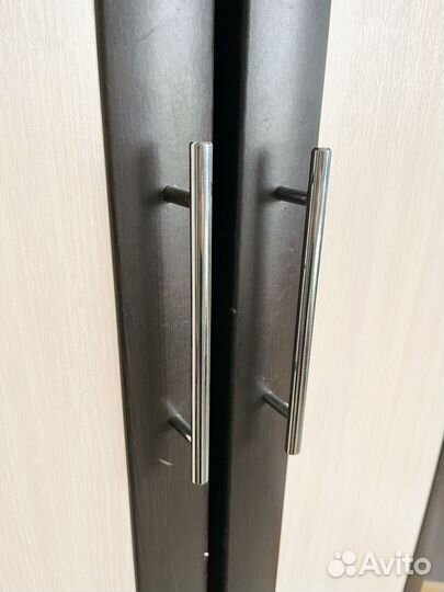 Продам угловой шкаф с полками