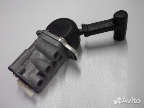 Кран ручного тормоз Setra Mercedes 9617222750