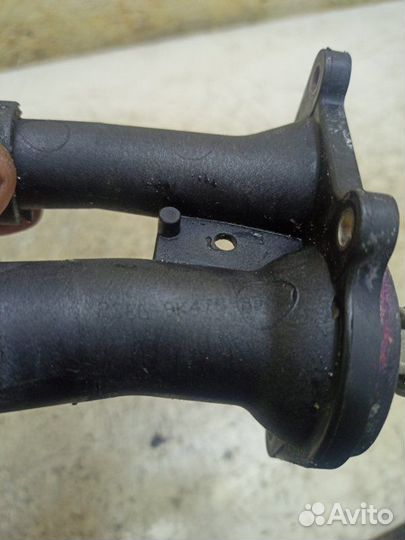 Корпус термостата Ford Focus 2 shda 2009