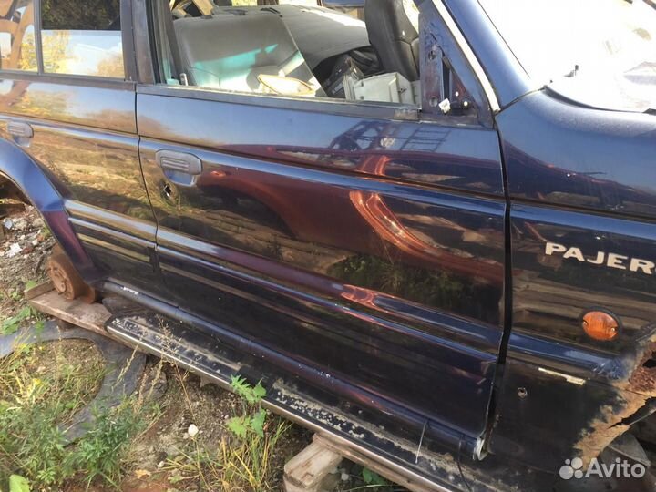 Дверь Передняя Правая Паджеро2