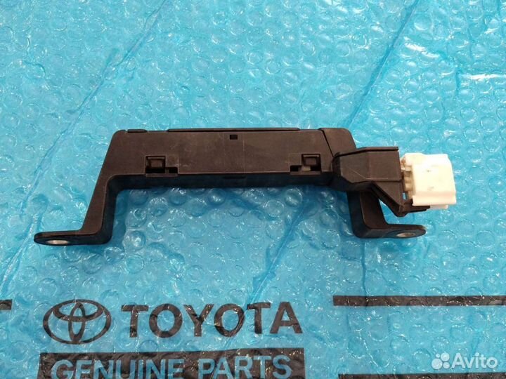 Антенна иммобилайзера Toyota 89997-30070