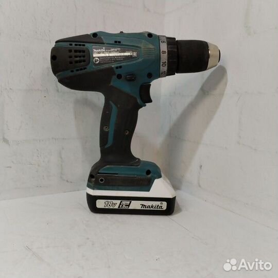 Шуруповерт Makita DF457D