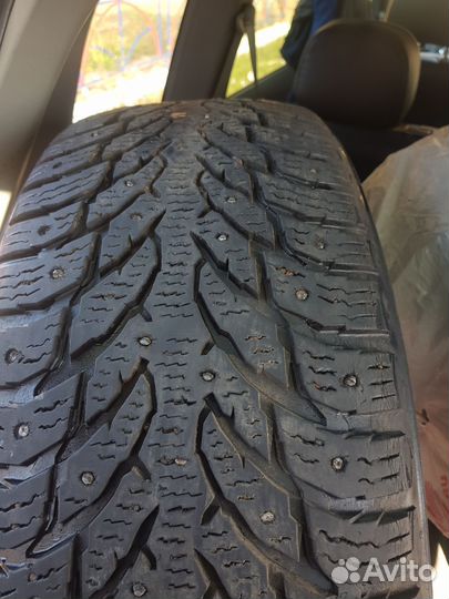 Nokian Tyres Hakkapeliitta 9 SUV 235/55 R18 104T