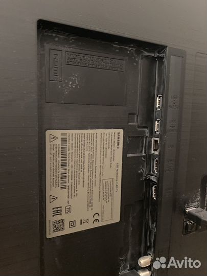 Телевизор Samsung SMART 75 д