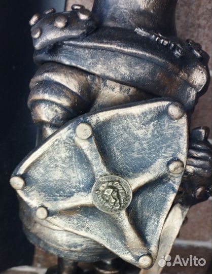 Статуэтка рыцарь