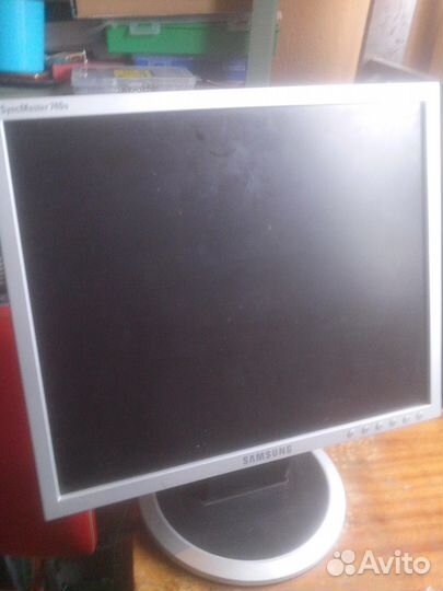 Монитор 17
