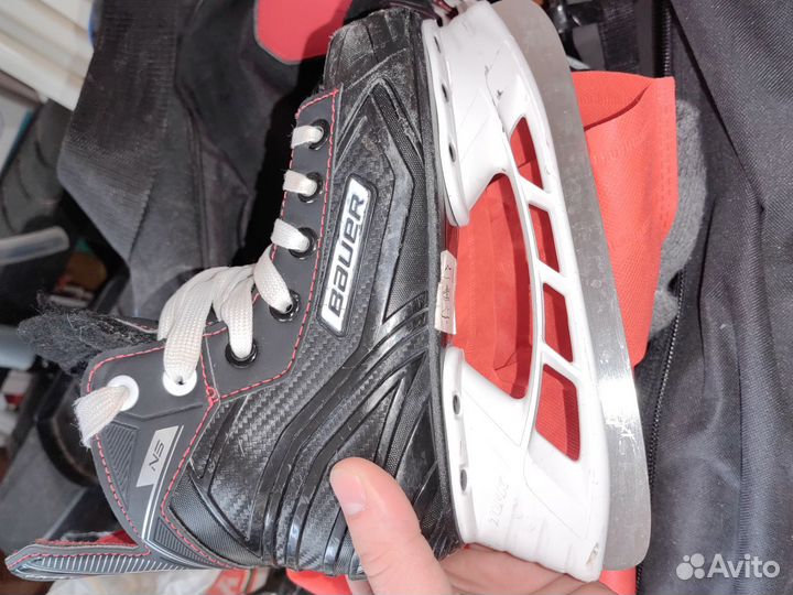 Хоккейные коньки детские bauer