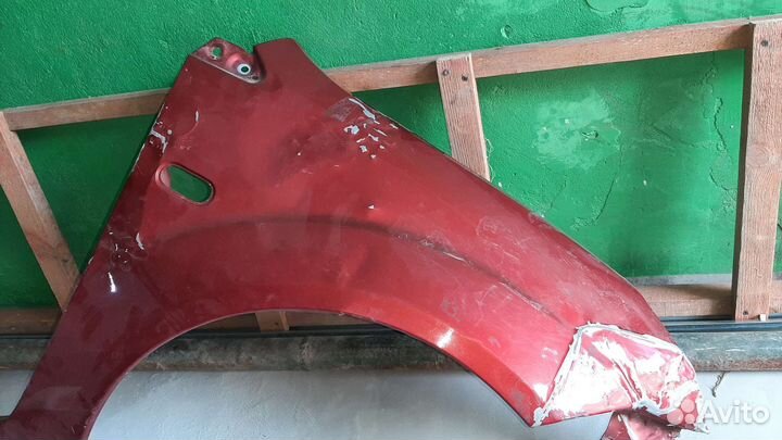 Ford Fiesta mk5 крыло