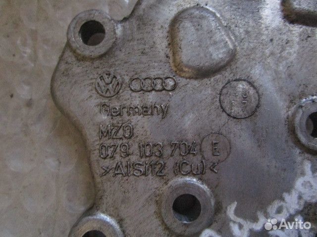 Крышка блока цилиндров Audi A8 D3,4E 2004-2010,Q7