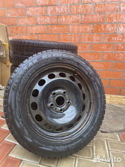 R16 Bridgestone Blizzak Revo GZ 205/55, PCD 5x112 DIA 57.1