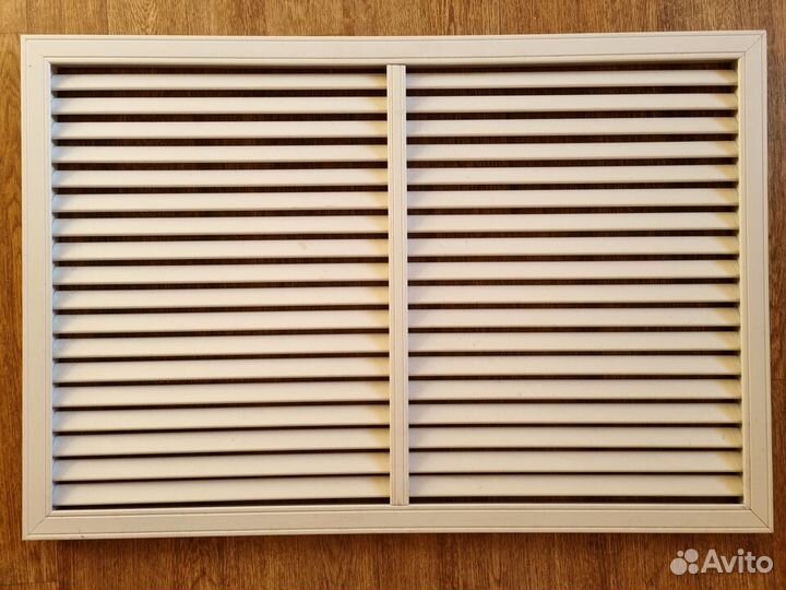 Решётка для батареи пластиковая