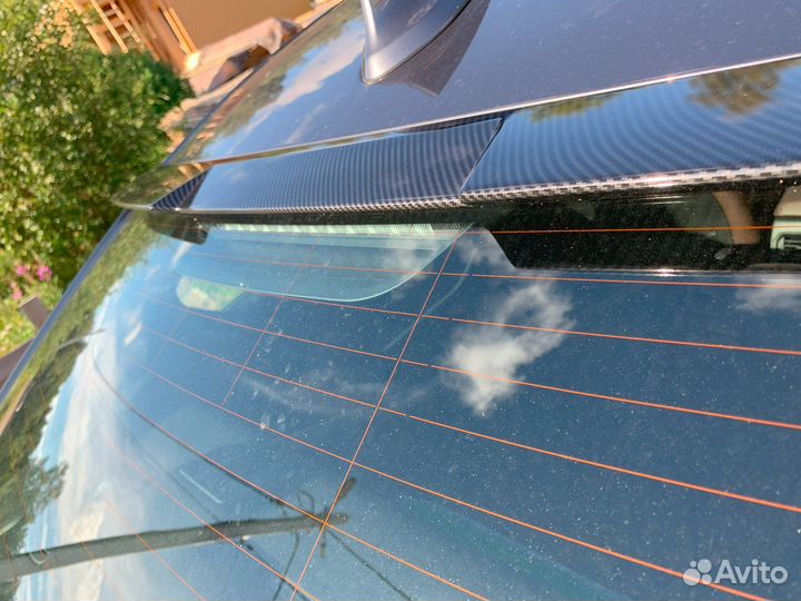Спойлер козырек дефлектор на заднее стекло BMW G20