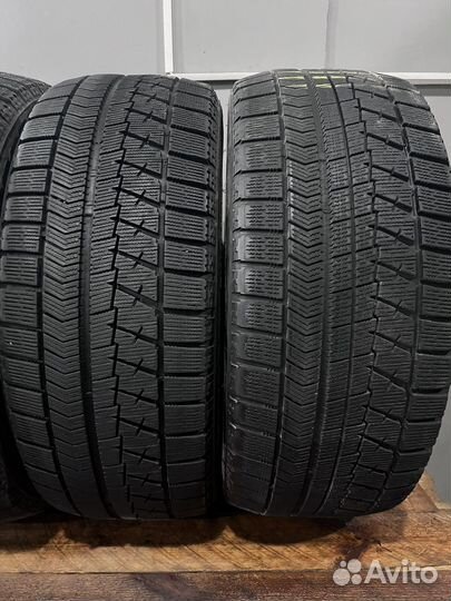 Bridgestone Blizzak VRX 225/50 R17 94Q