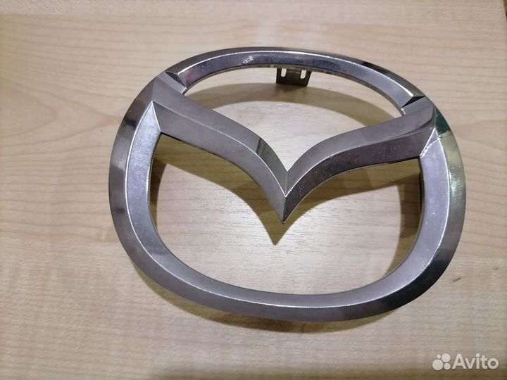 Шильдик на решётку