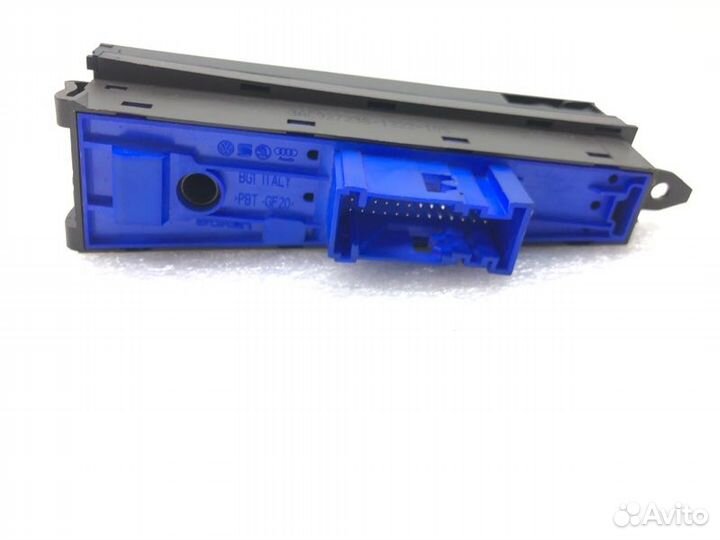 Блок кнопок Volkswagen Passat B7 2012