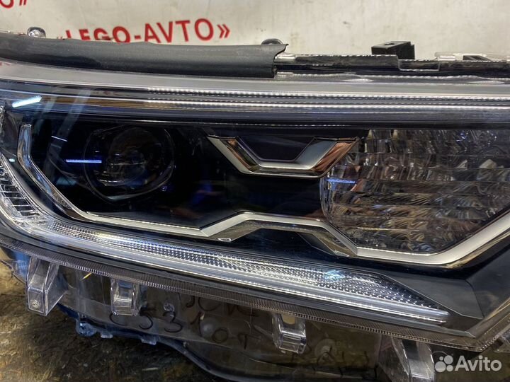 Toyota Rav4 50 2020 фара правая