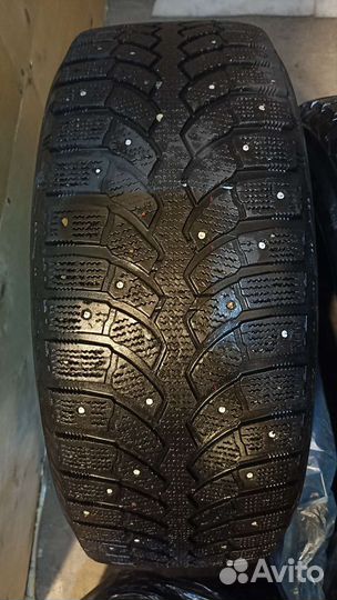 Bridgestone Blizzak Spike-01 225/65 R17