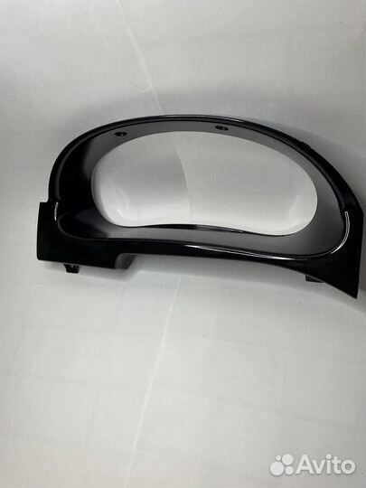 Вставка щитка приборов приора