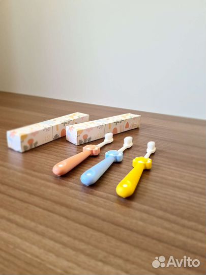 Зубная щетка