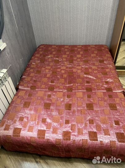 Диван раскладной прямой
