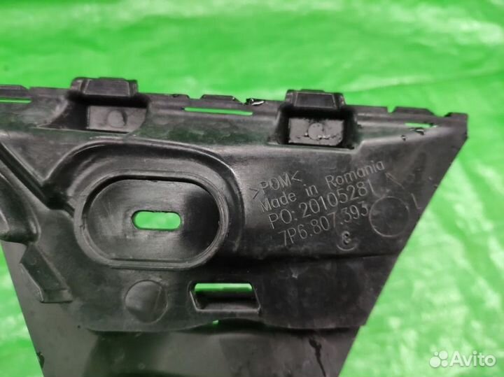 Направляющая бампера лев. зад. Volkswagen Touareg