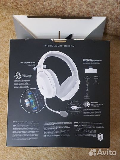 Беспроводные наушники с микрофоном