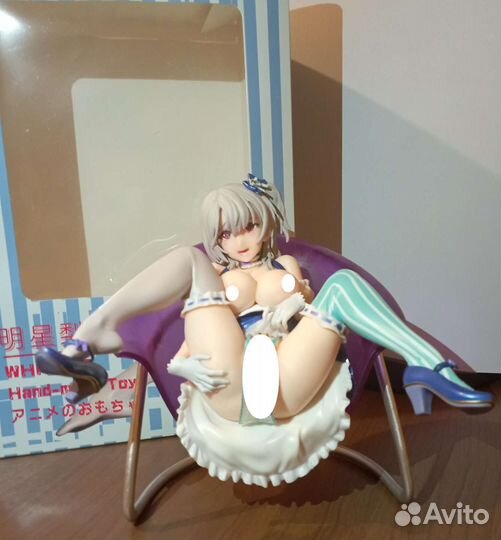 Аниме фигурка